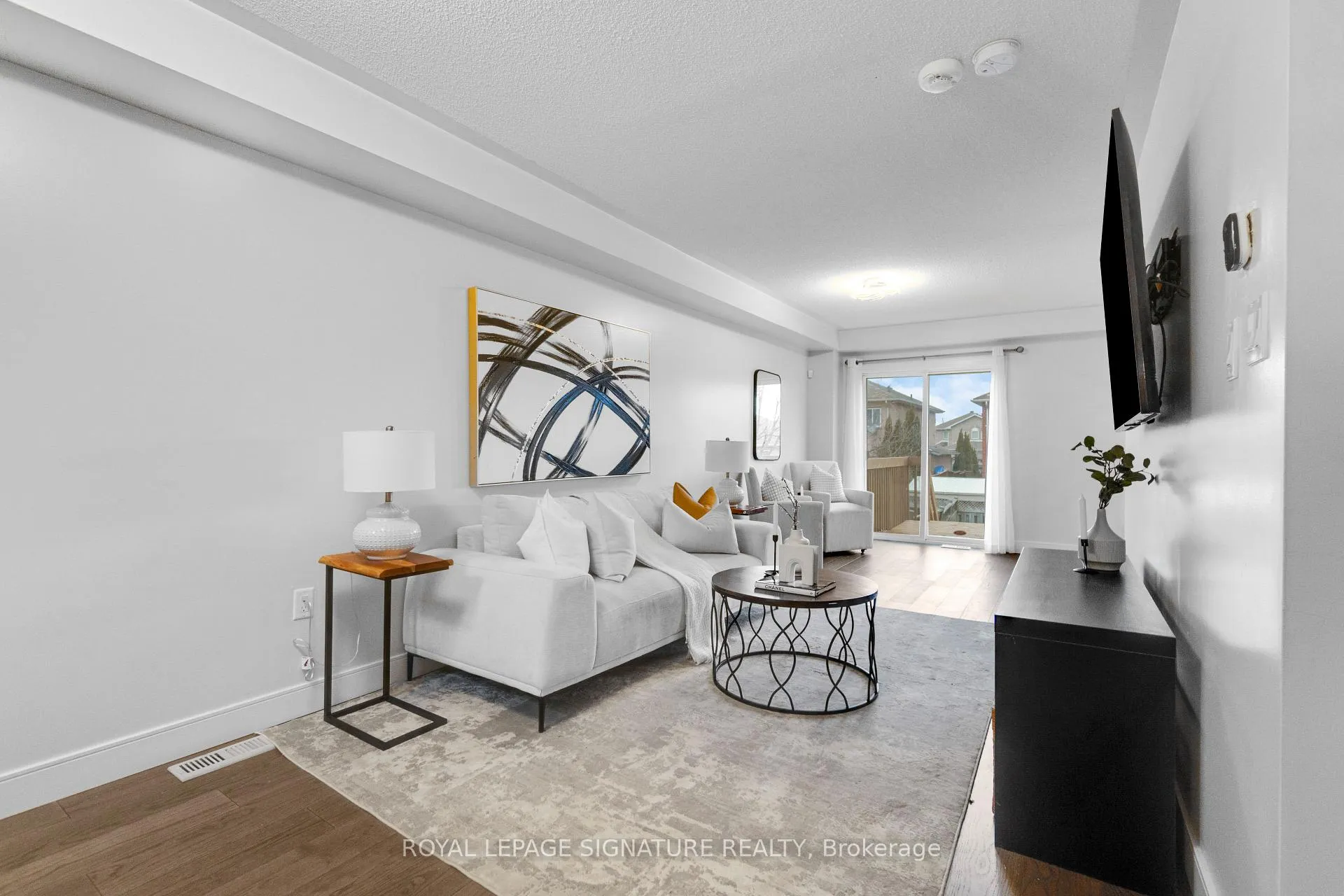 Photo 6 of 37 Wrendale Crescent, Georgina, Keswick South — HOMEH