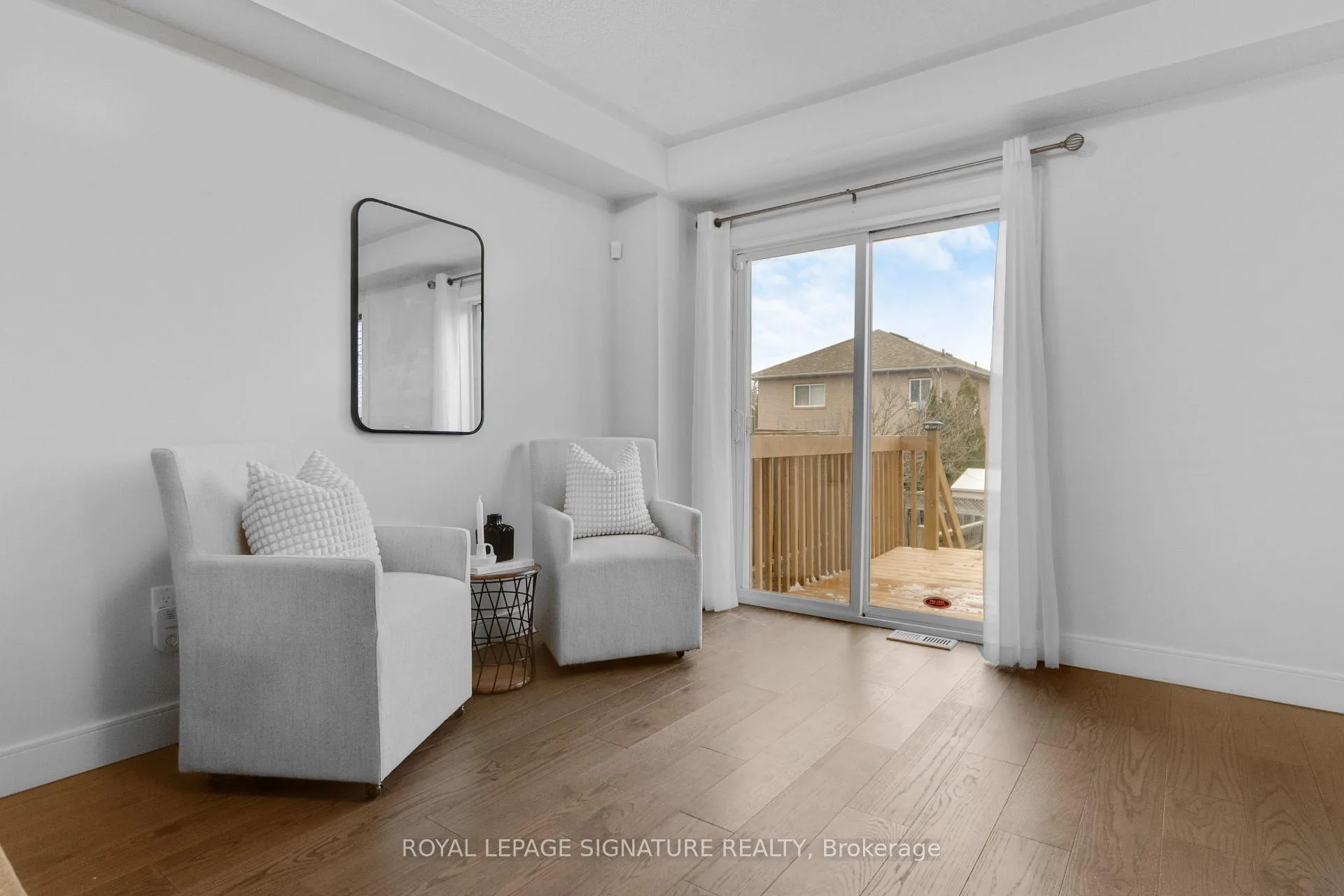 Photo 9 of 37 Wrendale Crescent, Georgina, Keswick South — HOMEH