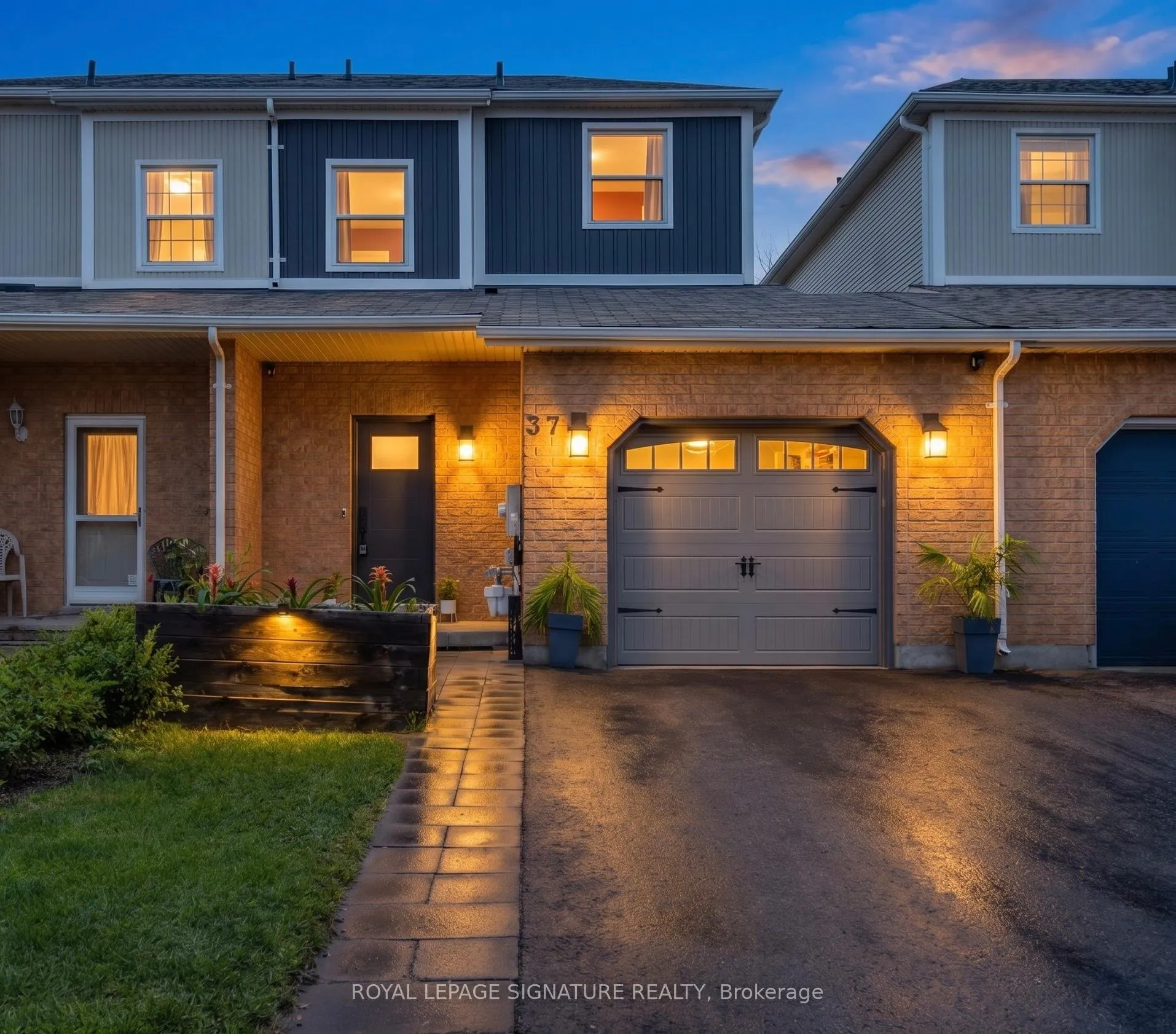 Photo 1 of 37 Wrendale Crescent, Georgina, Keswick South — HOMEH