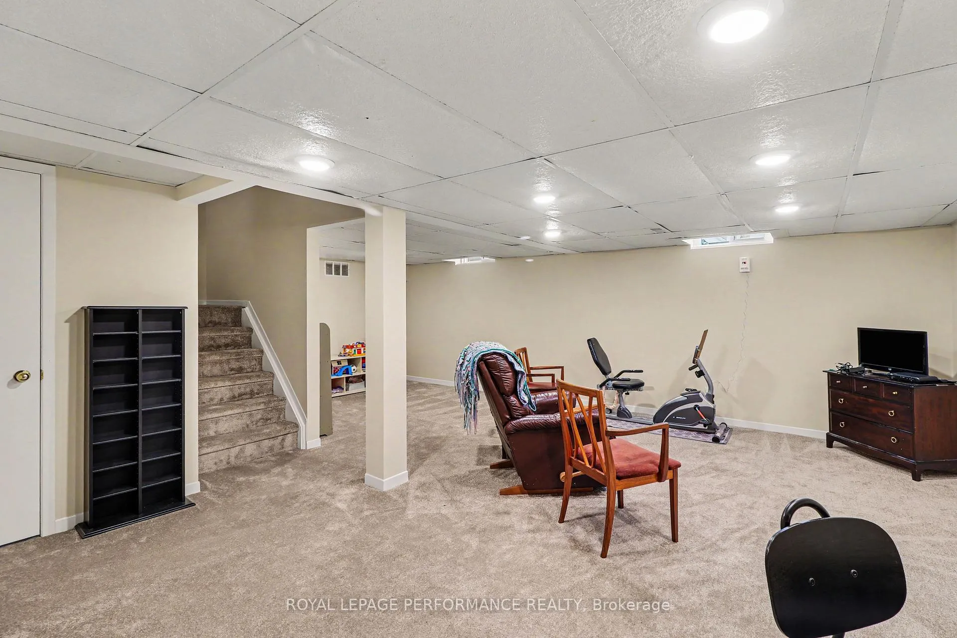 Photo 27 of 1150 Sauterne Park, Ottawa, Convent Glen — HOMEH