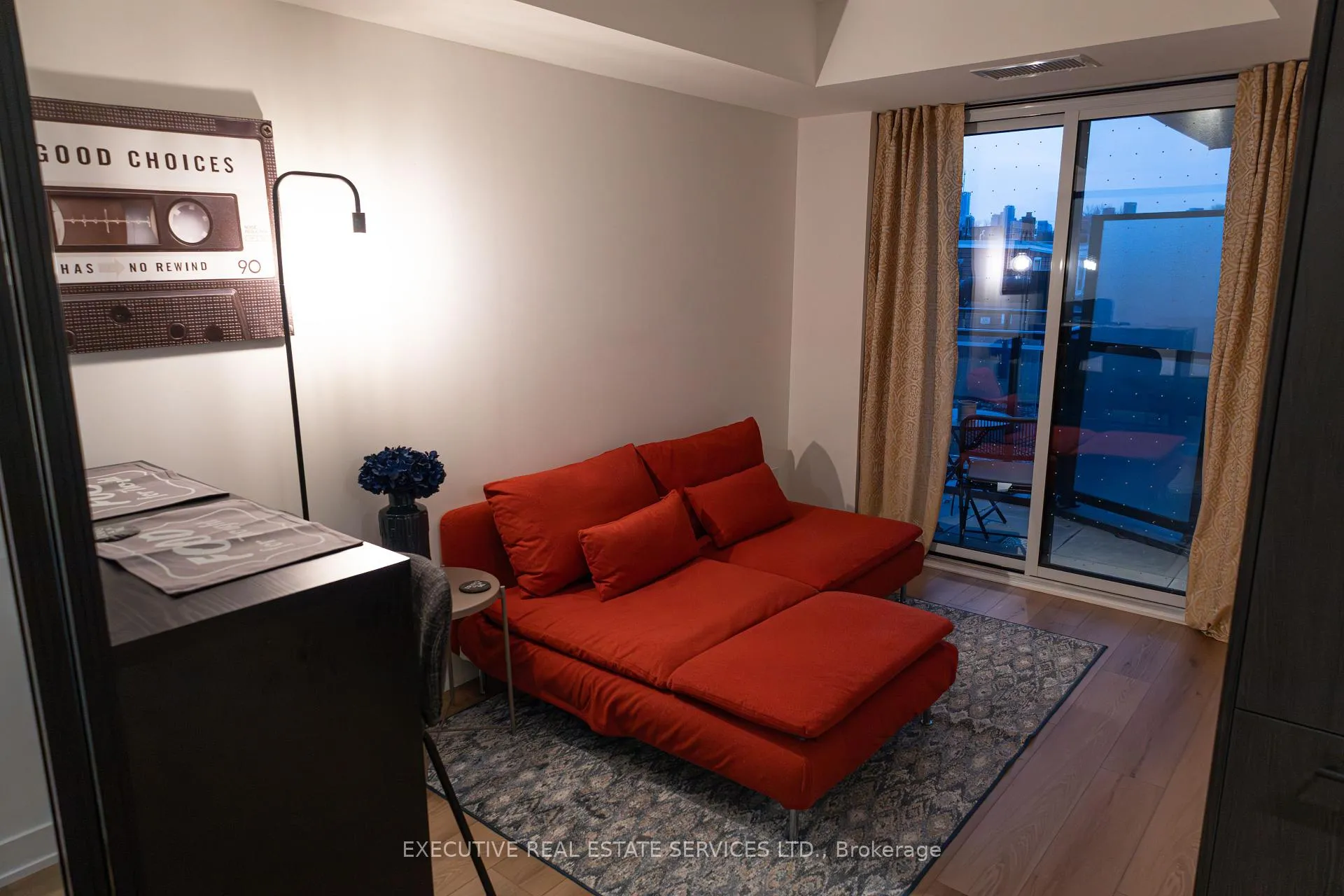 Photo 6 of Unit #201, 5 Lakeview Avenue, Toronto, Trinity-Bellwoods — HOMEH