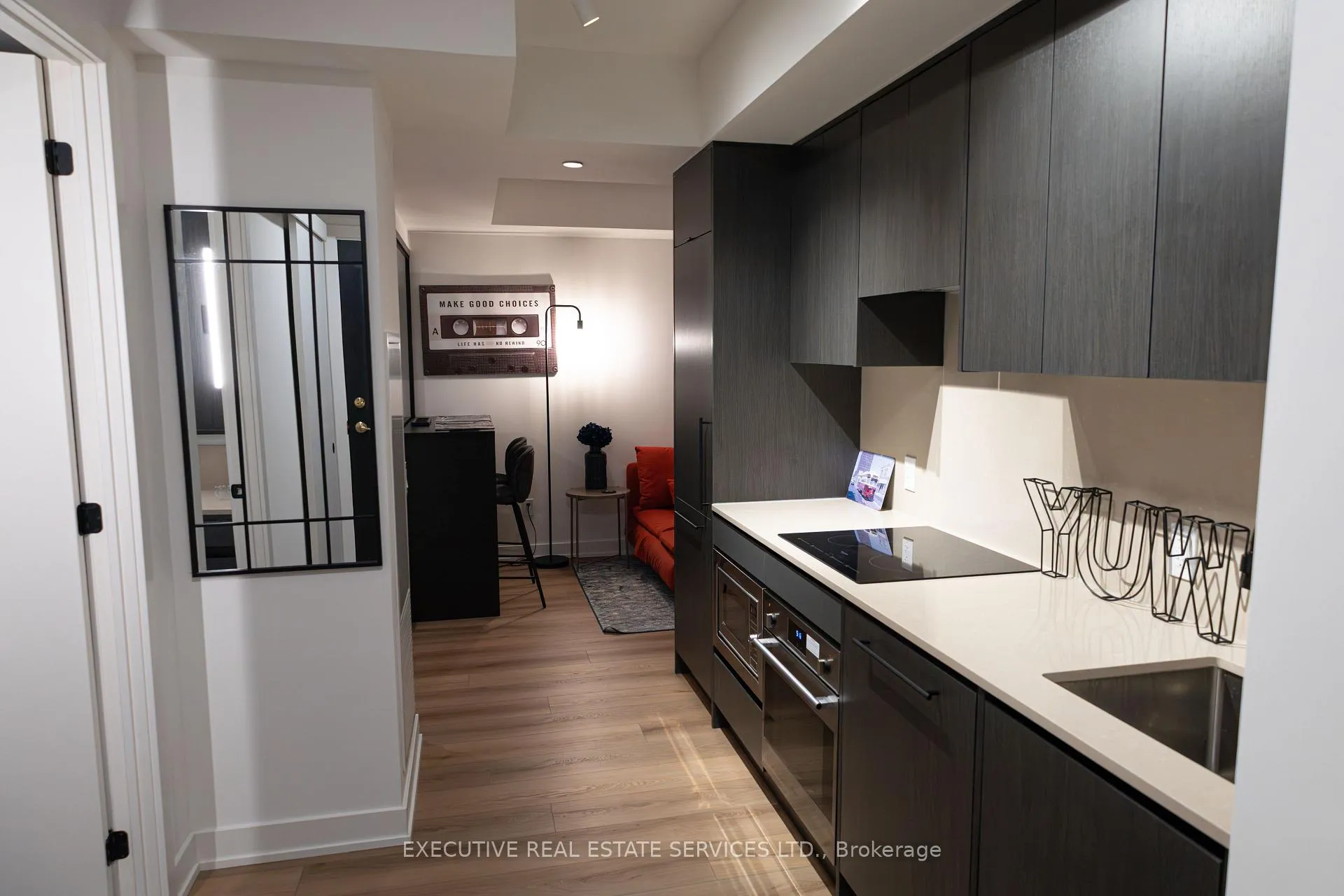 Photo 8 of Unit #201, 5 Lakeview Avenue, Toronto, Trinity-Bellwoods — HOMEH