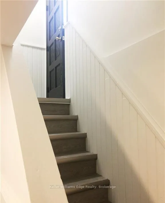 Photo 9 of 1023 Robarts Road, Oakville, College Park — HOMEH