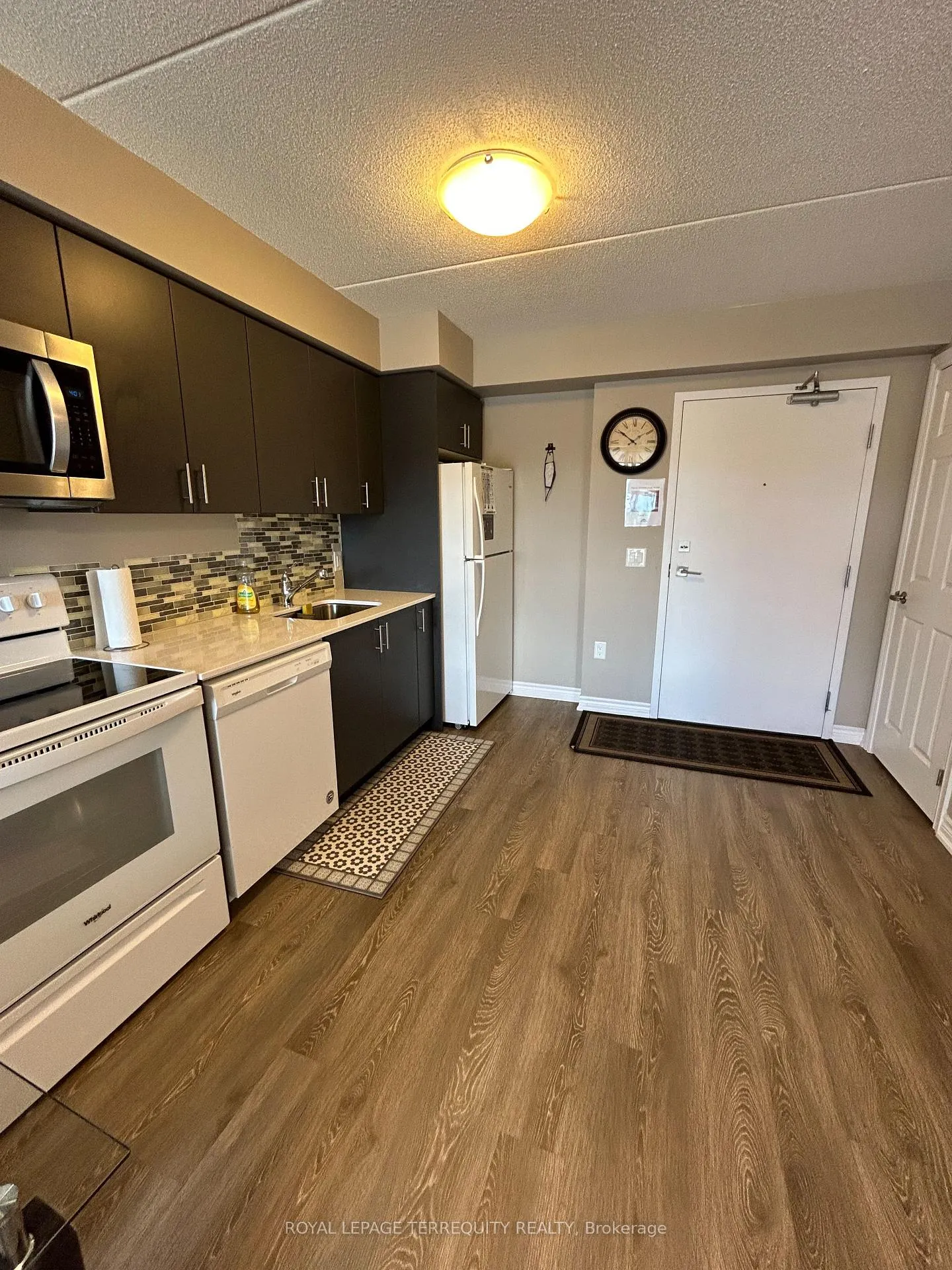 Photo 7 of Unit 512, 716 Main Street E, Milton, Timberlea — HOMEH