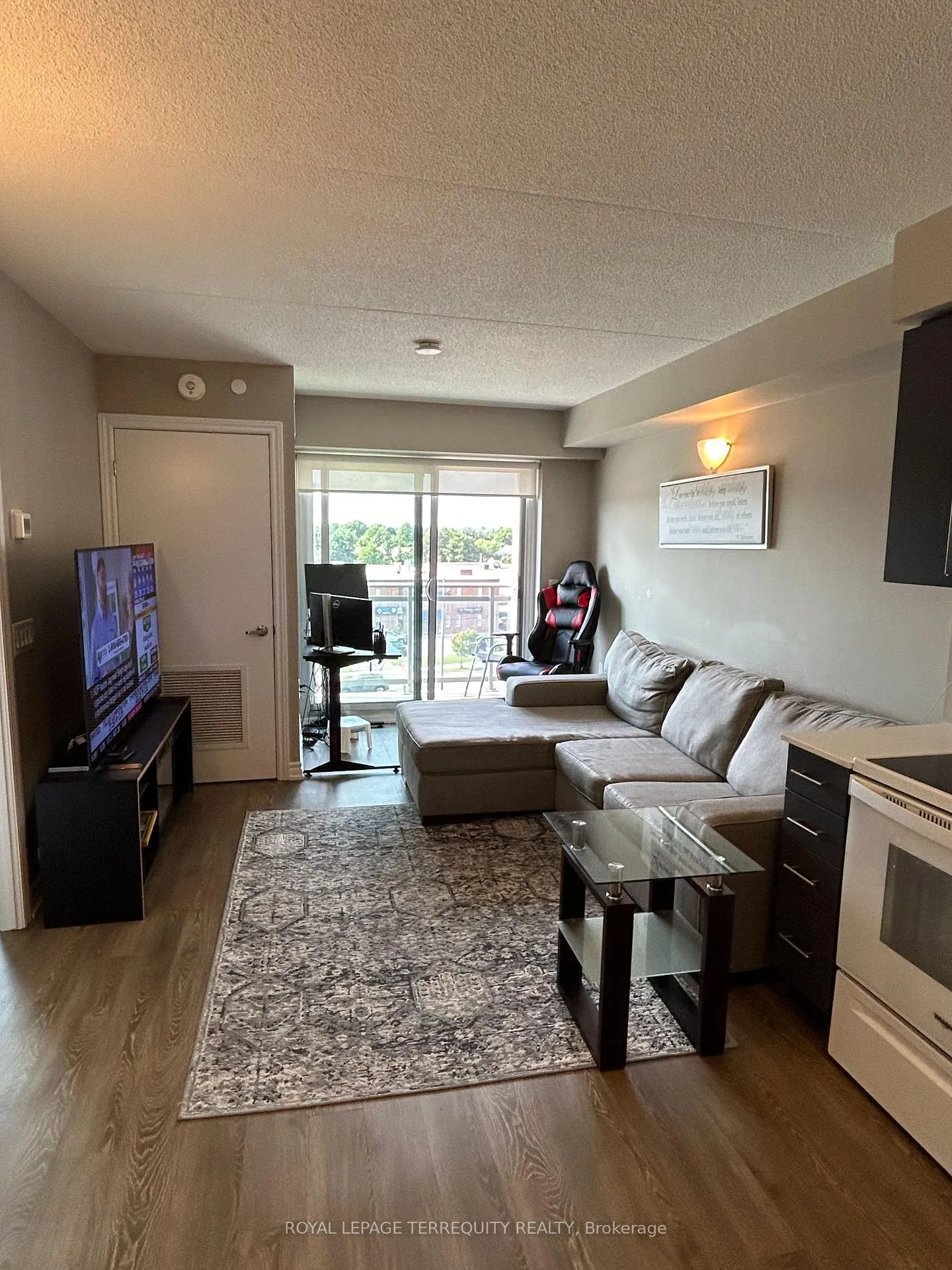 Photo 13 of Unit 512, 716 Main Street E, Milton, Timberlea — HOMEH