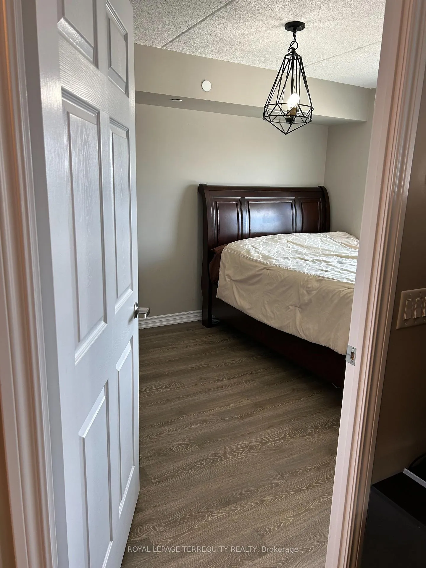 Photo 16 of Unit 512, 716 Main Street E, Milton, Timberlea — HOMEH