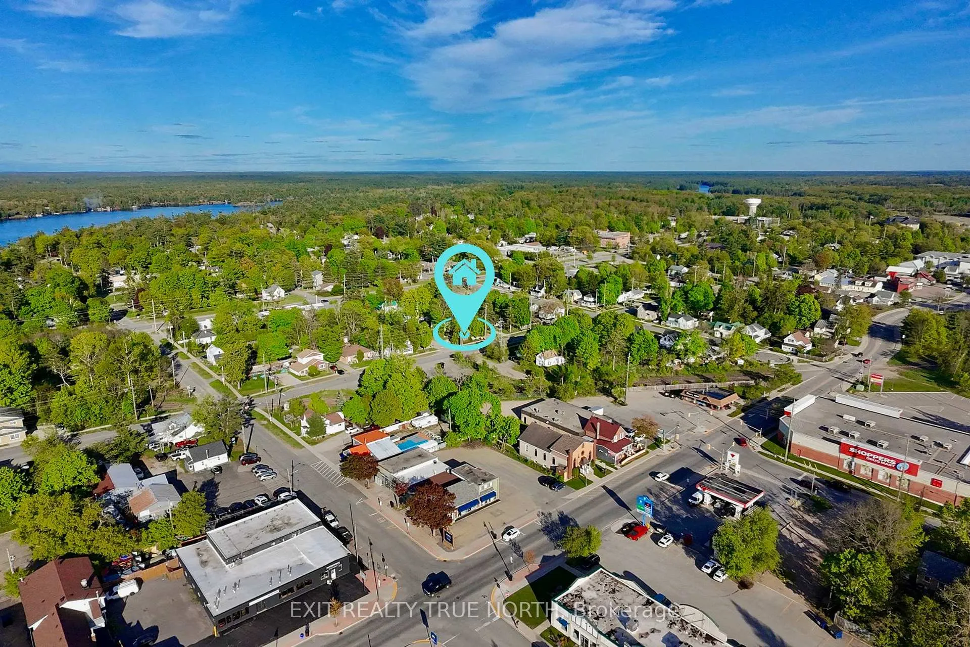 Photo 5 of 211 Bishop Street, Gravenhurst, Muskoka (S) — HOMEH