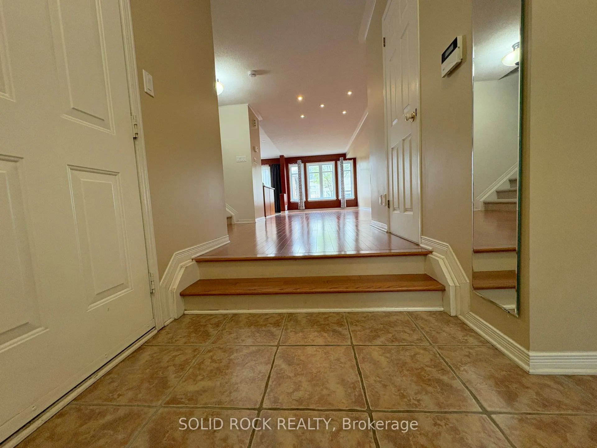 Photo 5 of 202 Portrush Avenue, Ottawa, Barrhaven - Longfields — HOMEH