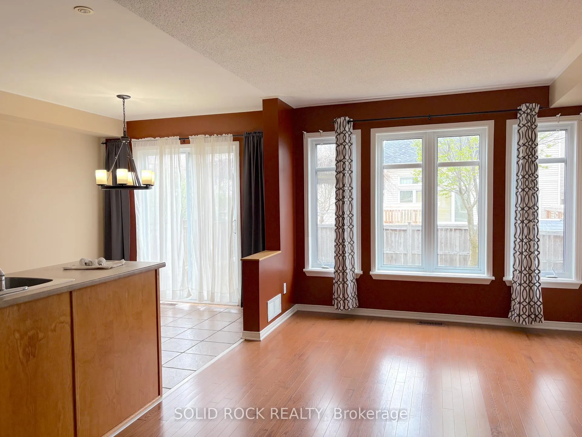 Photo 11 of 202 Portrush Avenue, Ottawa, Barrhaven - Longfields — HOMEH