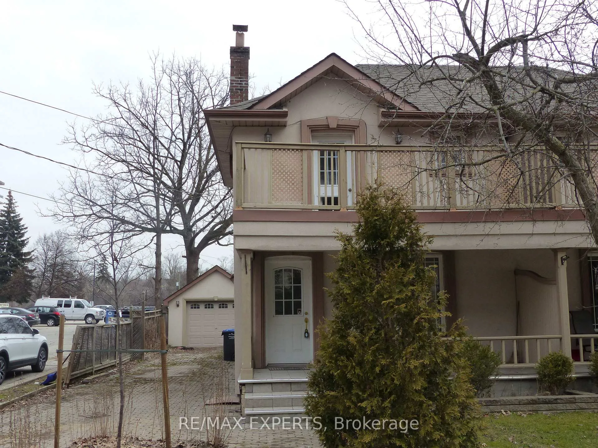 Photo 2 of 42 Union Street, Brampton, Downtown Brampton — HOMEH