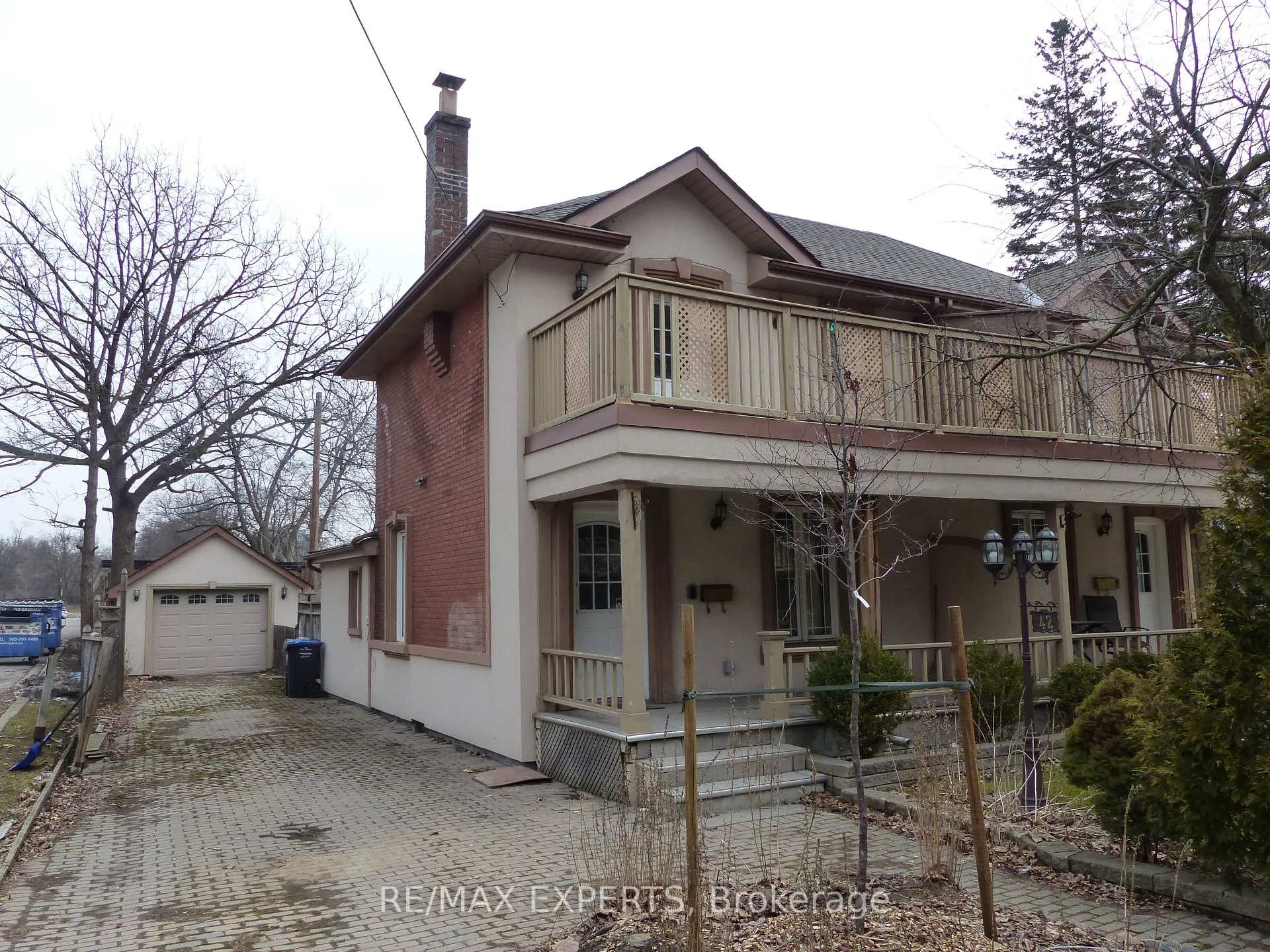 Photo 3 of 42 Union Street, Brampton, Downtown Brampton — HOMEH