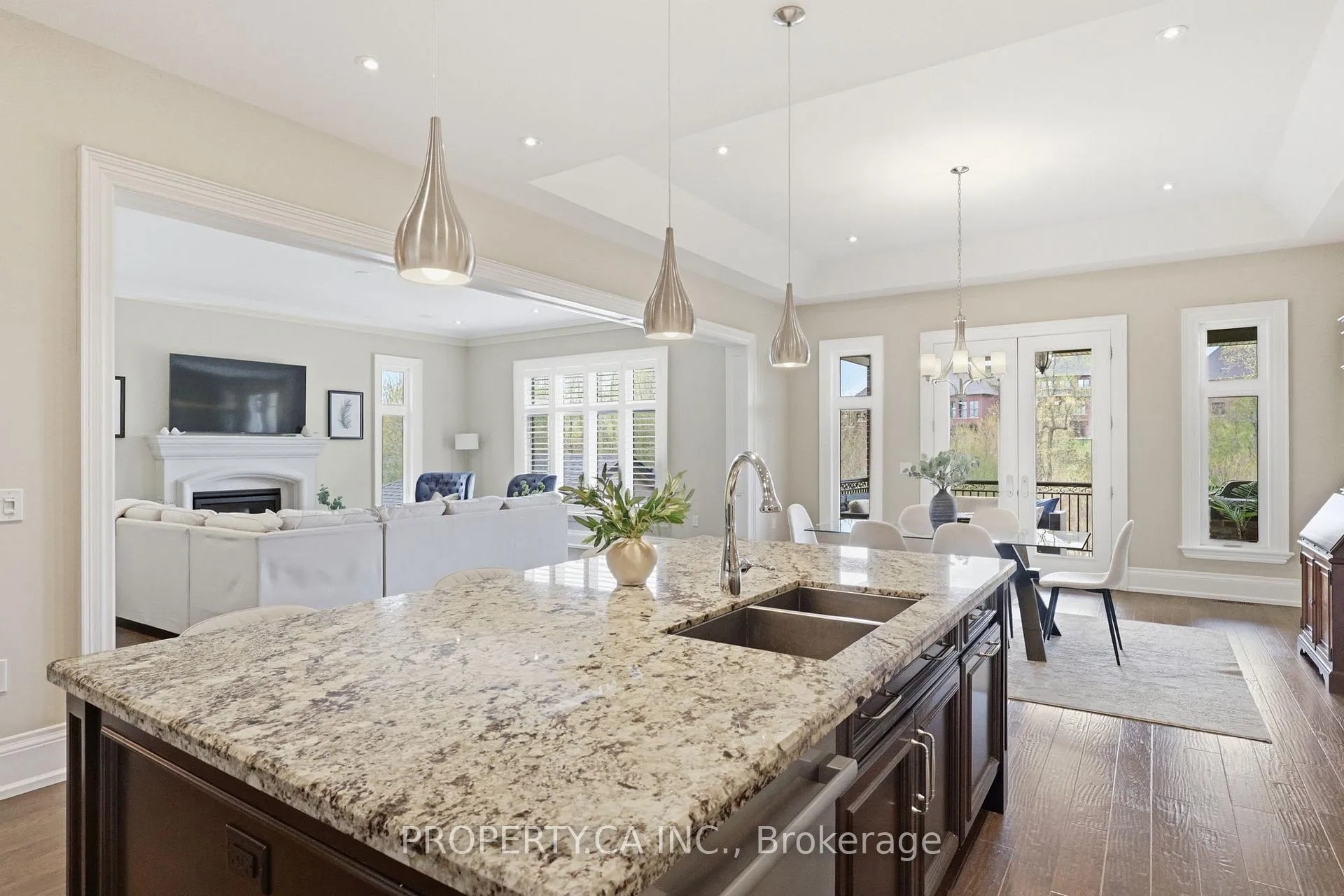 Photo 9 of 44 Hogan Court, King, King City — HOMEH