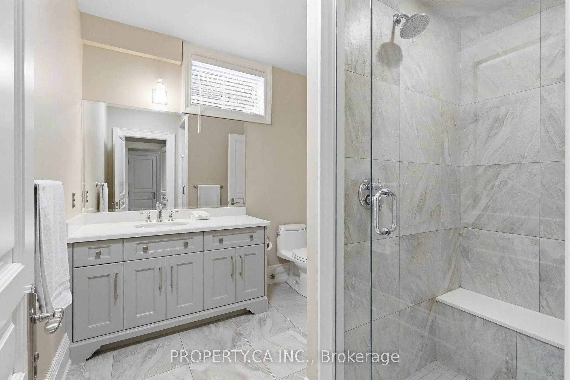 Photo 31 of 44 Hogan Court, King, King City — HOMEH
