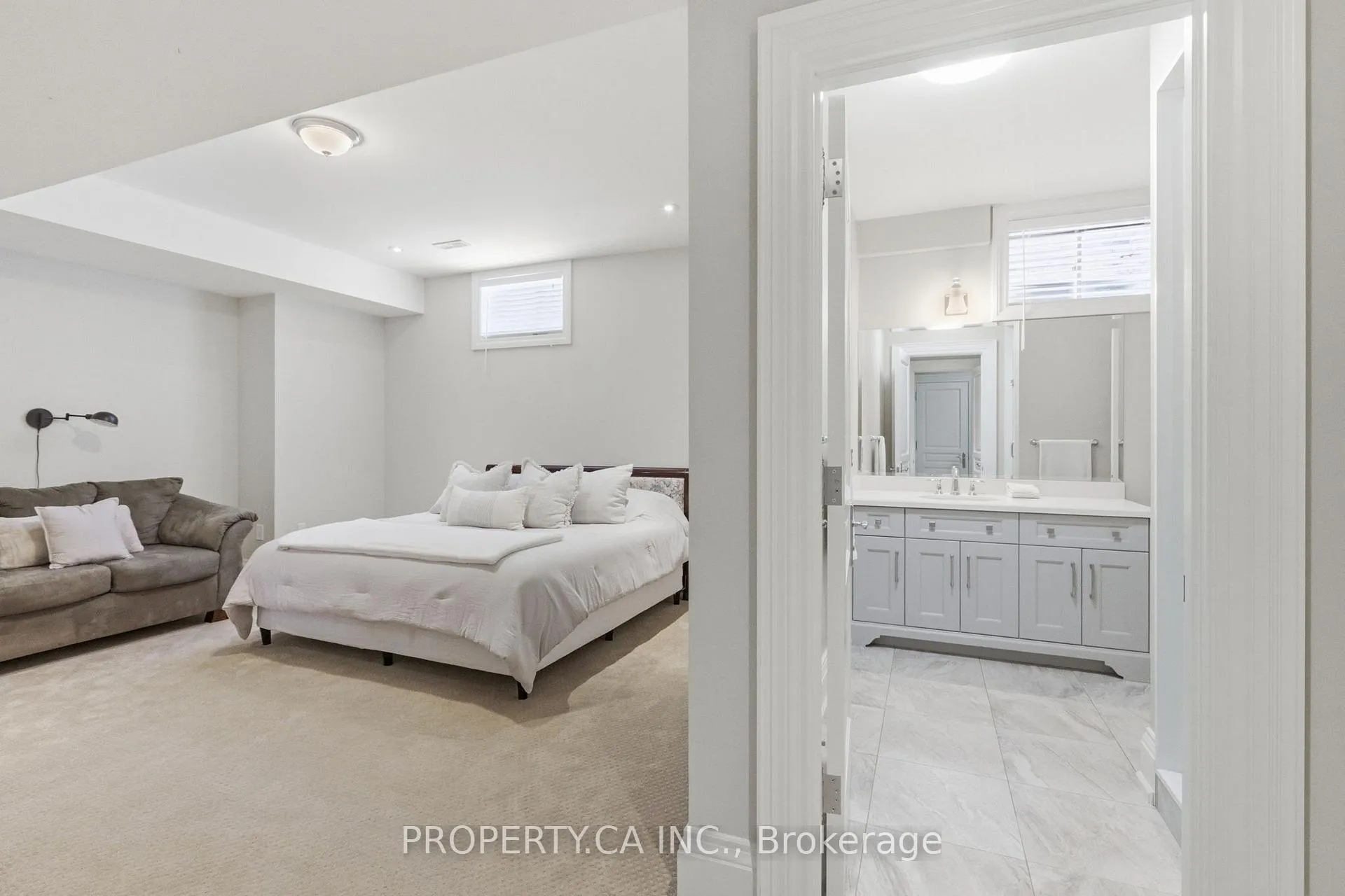 Photo 32 of 44 Hogan Court, King, King City — HOMEH