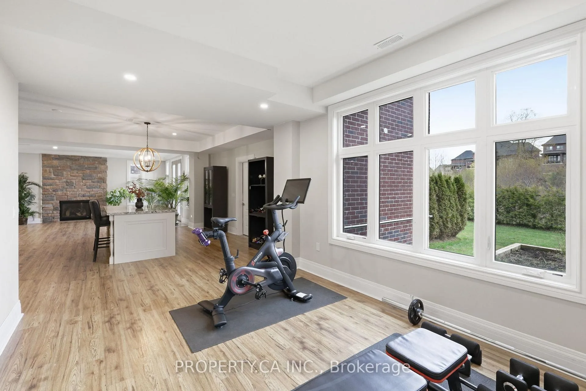 Photo 39 of 44 Hogan Court, King, King City — HOMEH