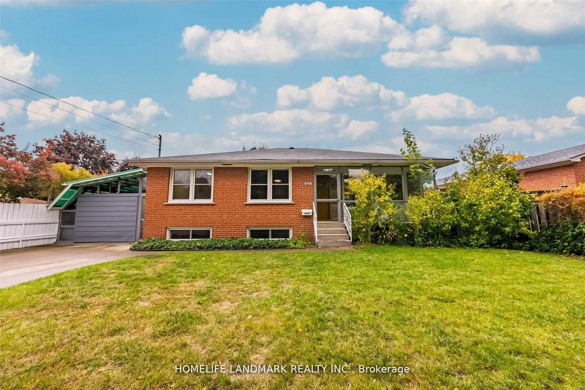 Photo 1 of 860 Francis Road, Burlington, LaSalle — HOMEH