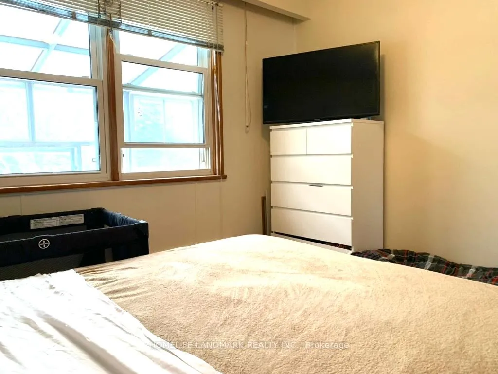 Photo 11 of 860 Francis Road, Burlington, LaSalle — HOMEH