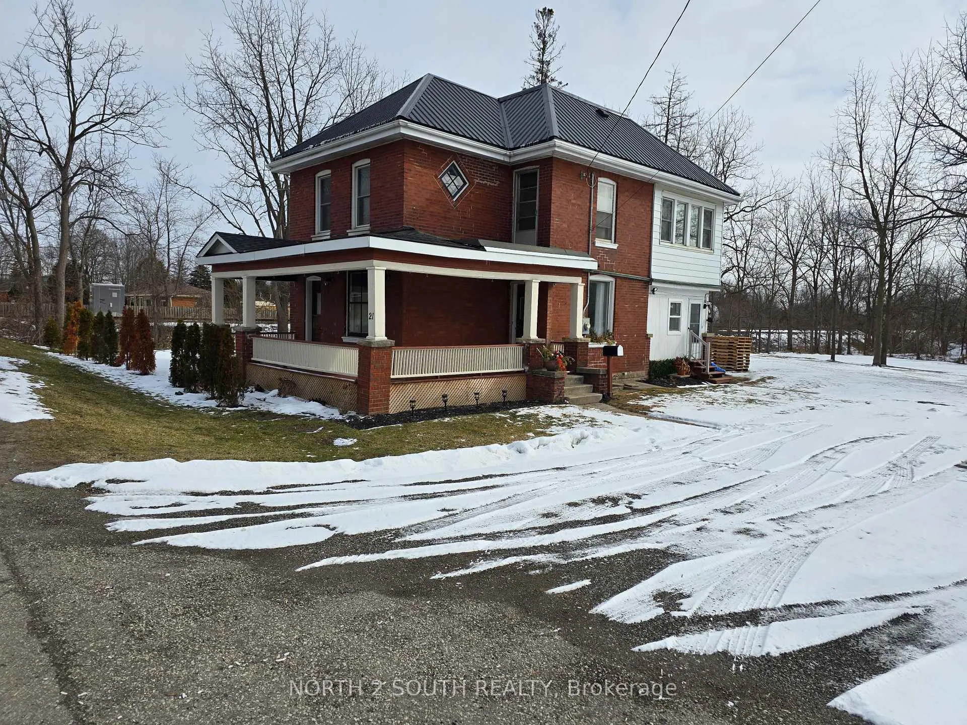 Photo 3 of 21 Johnson Road, Brantford, Echo Place — HOMEH