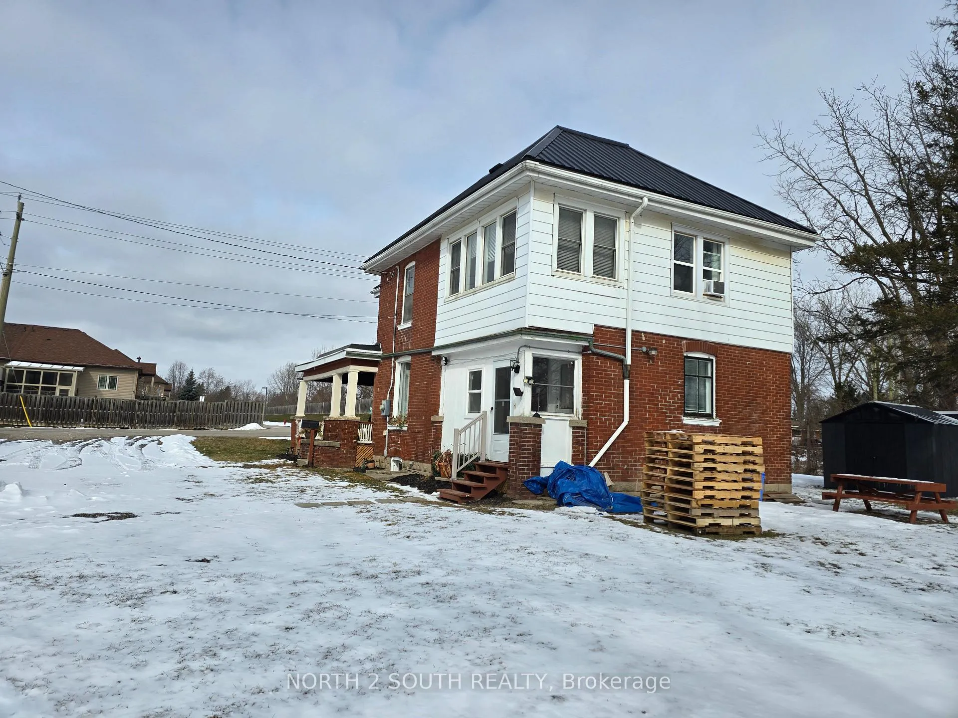Photo 6 of 21 Johnson Road, Brantford, Echo Place — HOMEH