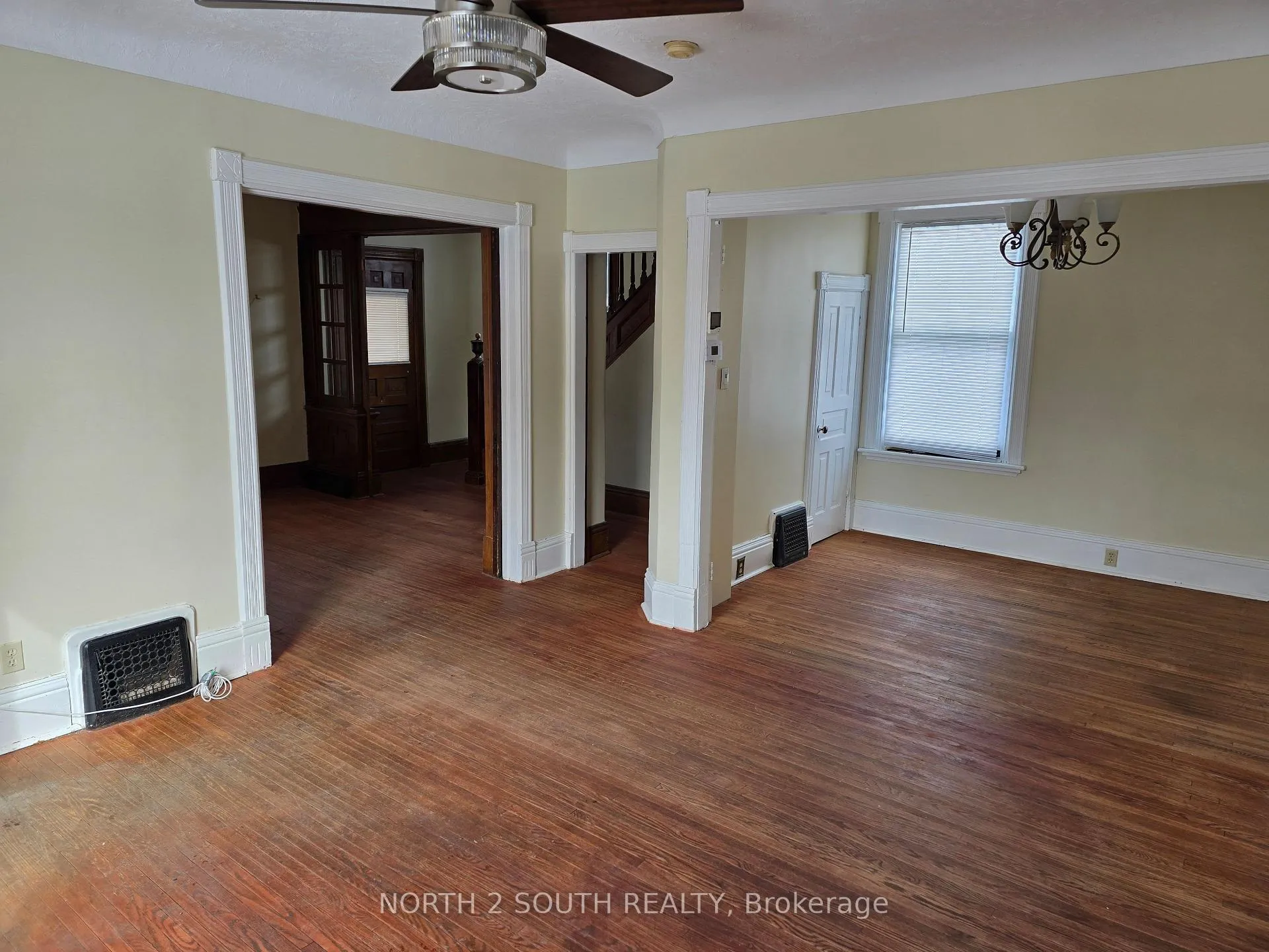 Photo 18 of 21 Johnson Road, Brantford, Echo Place — HOMEH