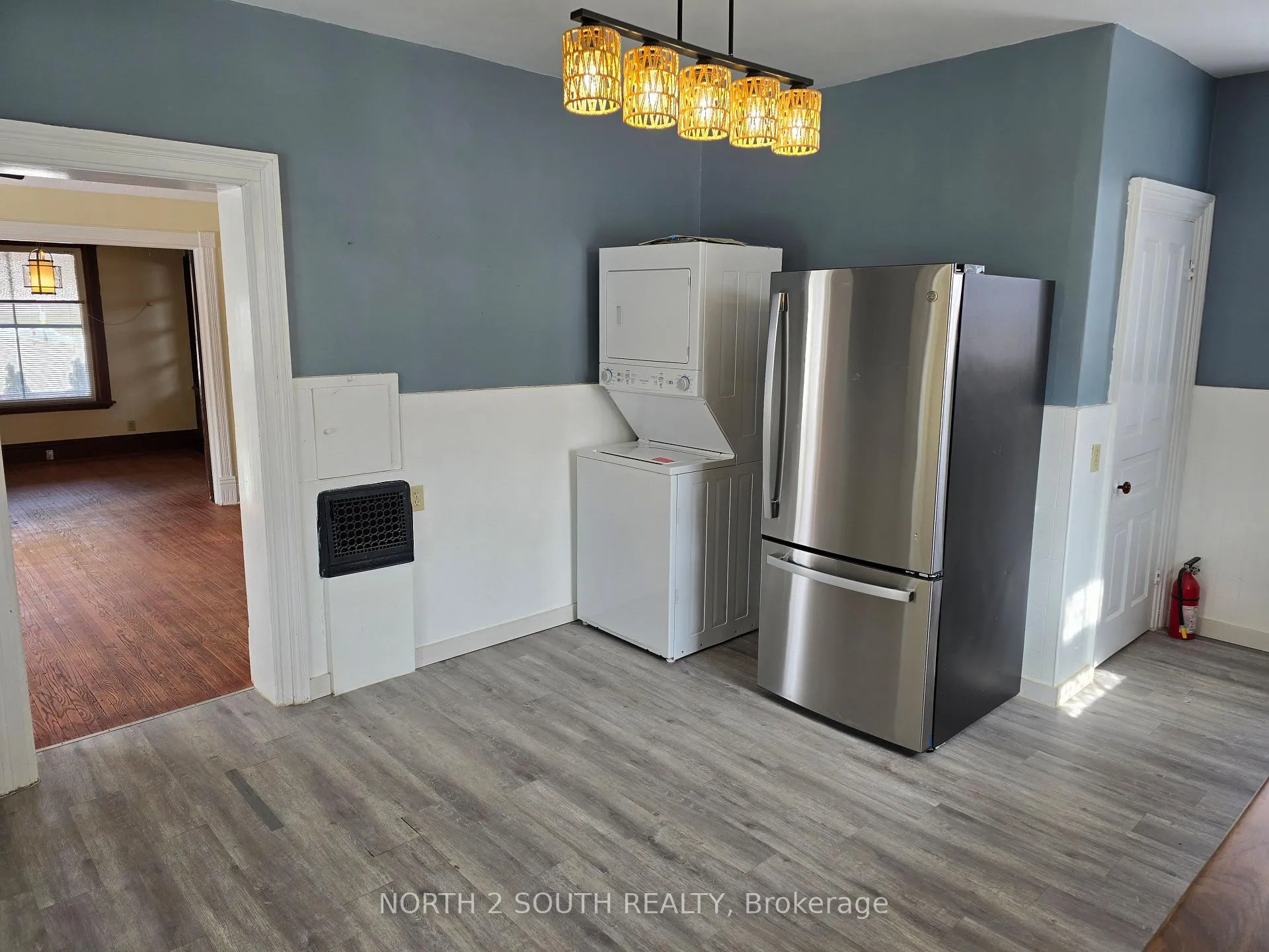 Photo 20 of 21 Johnson Road, Brantford, Echo Place — HOMEH