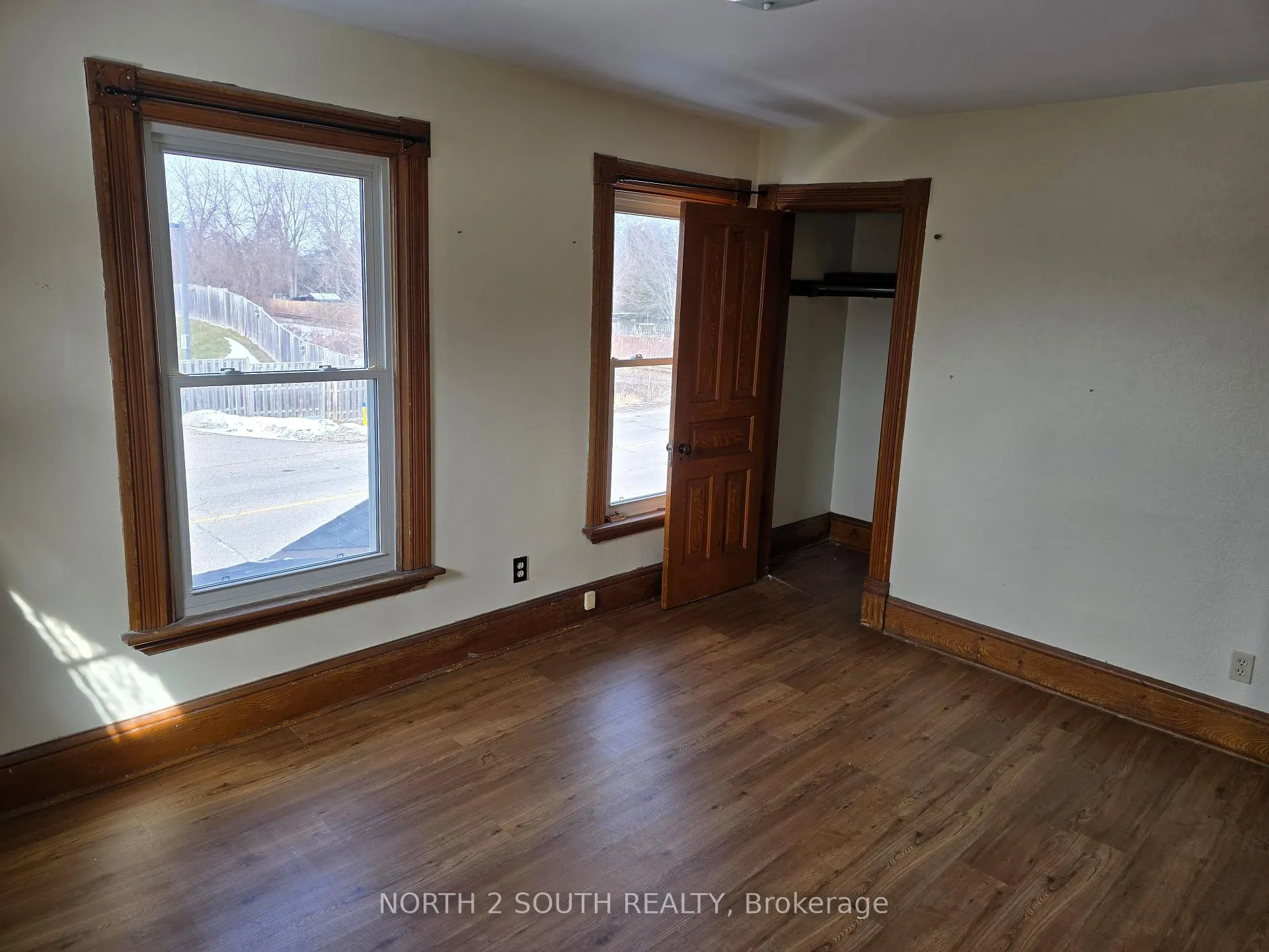 Photo 24 of 21 Johnson Road, Brantford, Echo Place — HOMEH