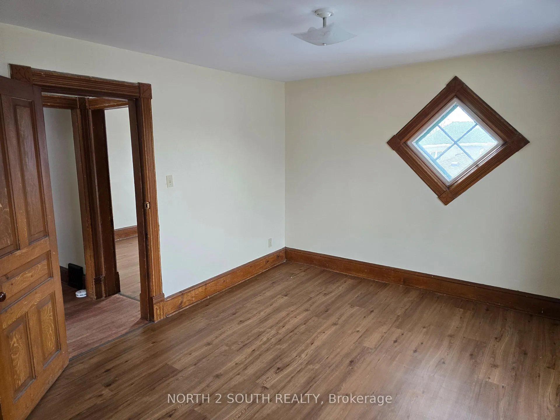 Photo 25 of 21 Johnson Road, Brantford, Echo Place — HOMEH