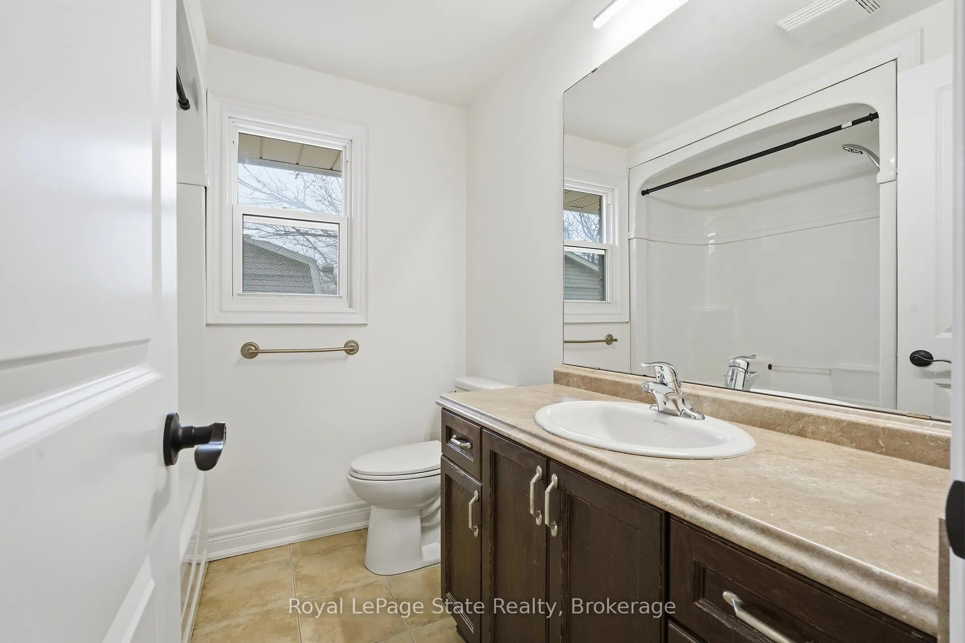 Photo 15 of Unit 9, 75 Ventura Drive, St. Catharines, Haig — HOMEH
