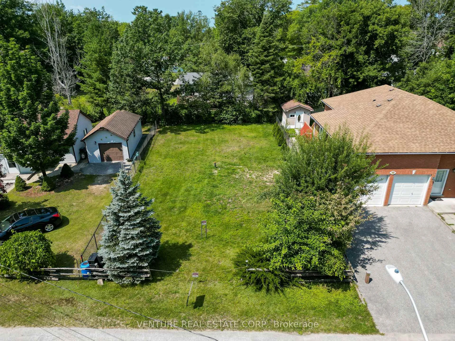 Photo 12 of 74 Forest Avenue, Wasaga Beach — HOMEH