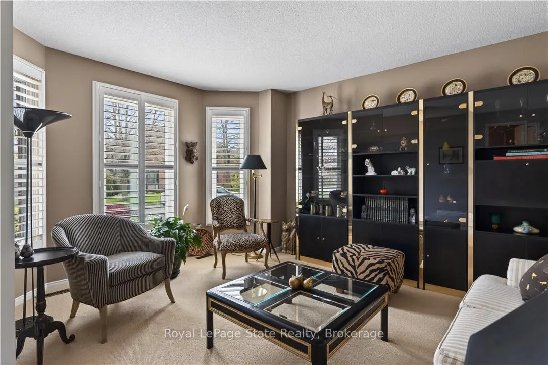 Photo 9 of 77 Sunvale Place, Hamilton, Lakeshore — HOMEH