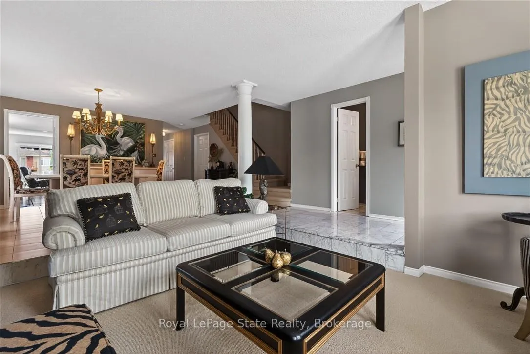 Photo 12 of 77 Sunvale Place, Hamilton, Lakeshore — HOMEH