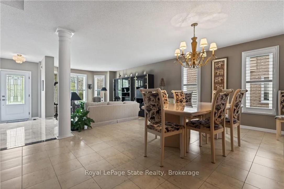 Photo 13 of 77 Sunvale Place, Hamilton, Lakeshore — HOMEH