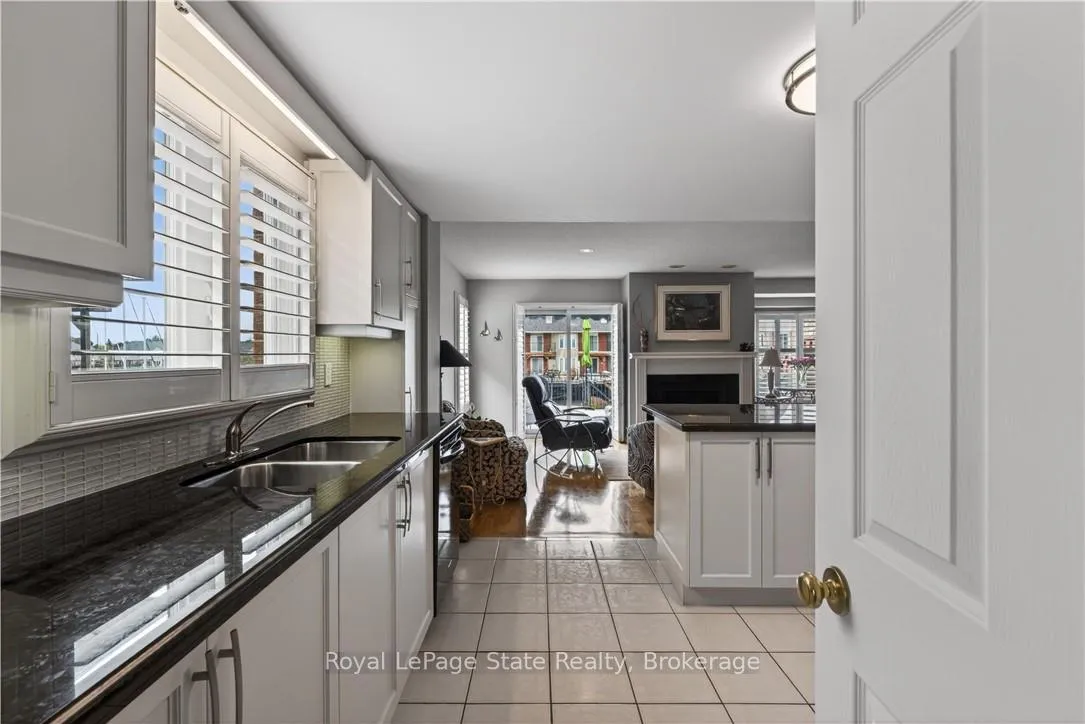 Photo 16 of 77 Sunvale Place, Hamilton, Lakeshore — HOMEH