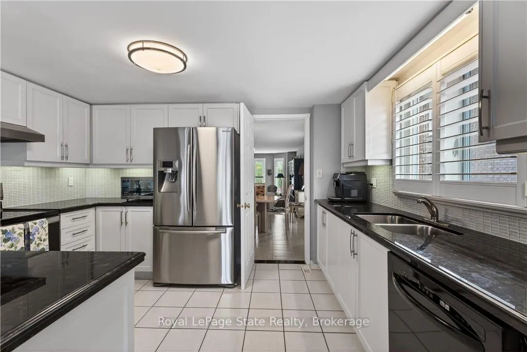 Photo 19 of 77 Sunvale Place, Hamilton, Lakeshore — HOMEH