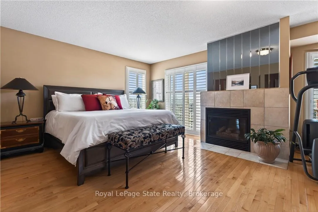 Photo 23 of 77 Sunvale Place, Hamilton, Lakeshore — HOMEH