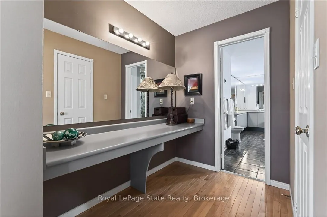 Photo 25 of 77 Sunvale Place, Hamilton, Lakeshore — HOMEH