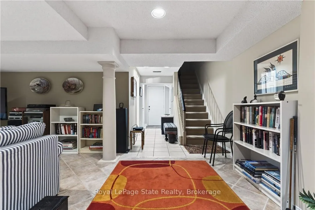 Photo 32 of 77 Sunvale Place, Hamilton, Lakeshore — HOMEH