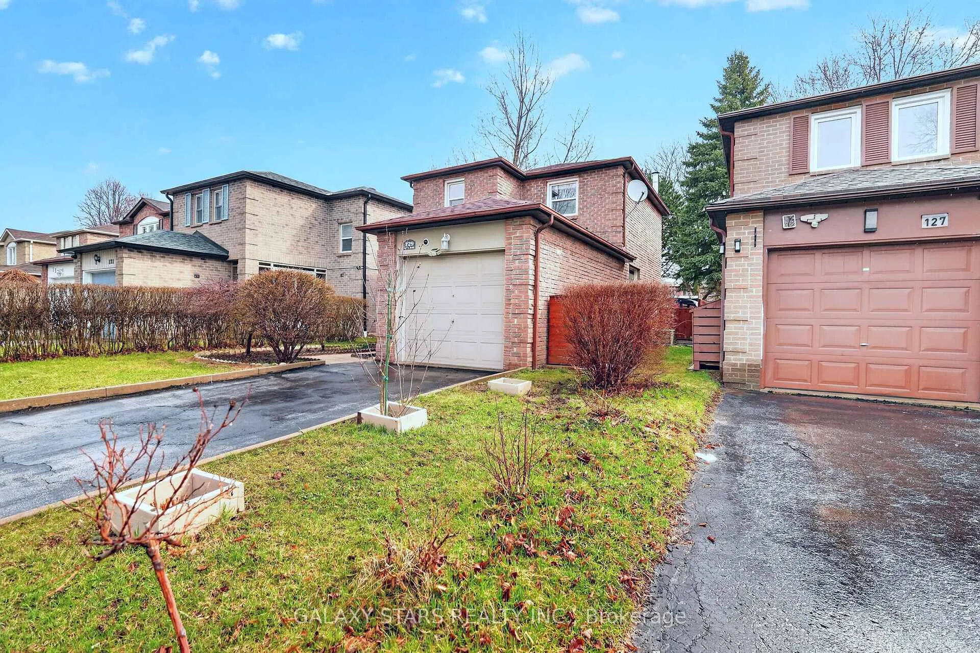 Photo 2 of 129 Radford Drive, Ajax, Central West — HOMEH