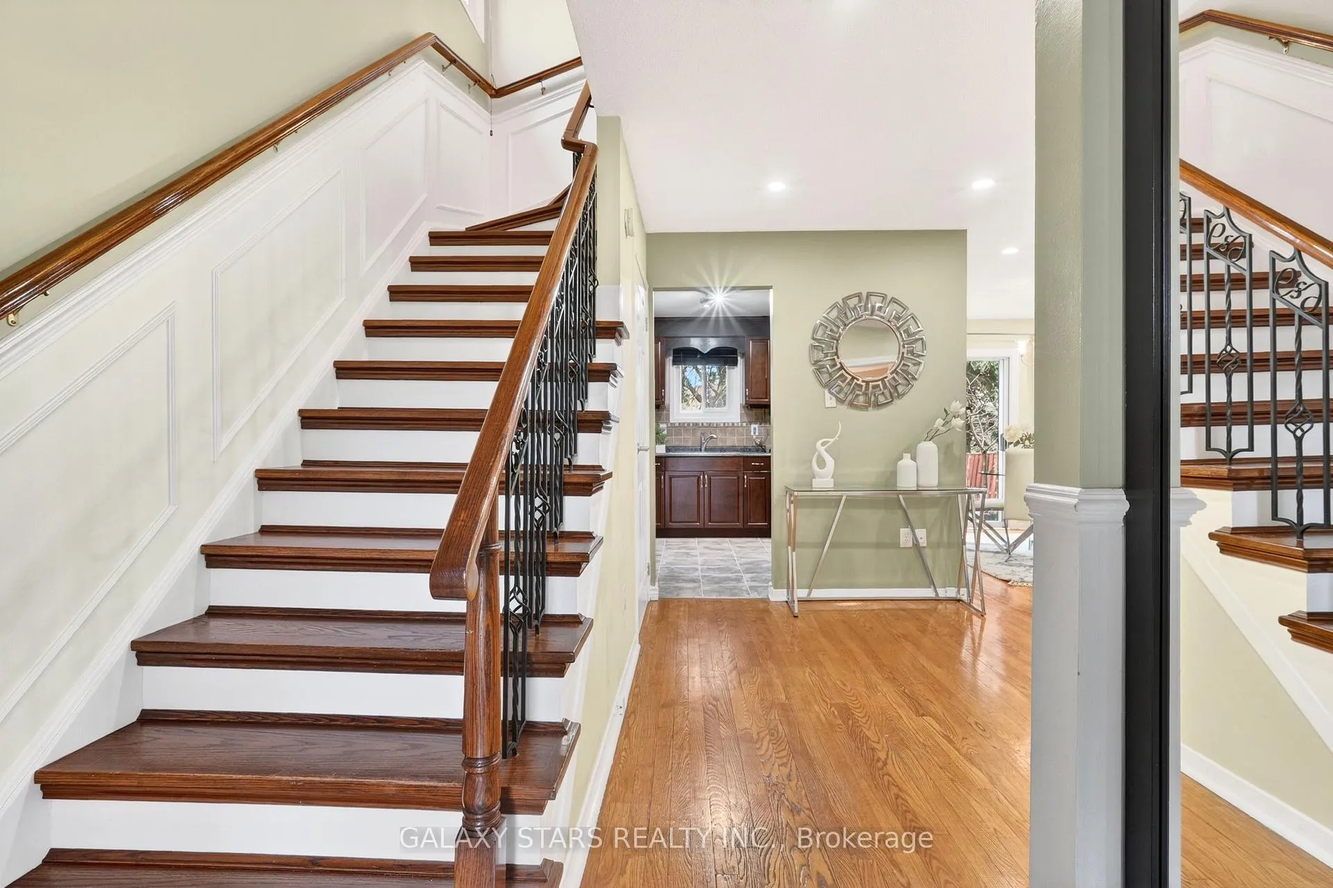 Photo 4 of 129 Radford Drive, Ajax, Central West — HOMEH
