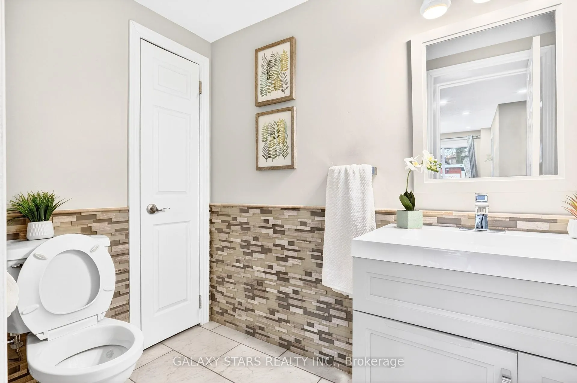 Photo 13 of 129 Radford Drive, Ajax, Central West — HOMEH
