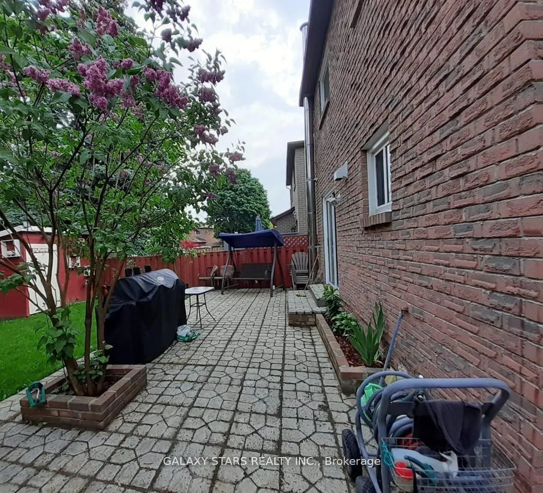 Photo 32 of 129 Radford Drive, Ajax, Central West — HOMEH