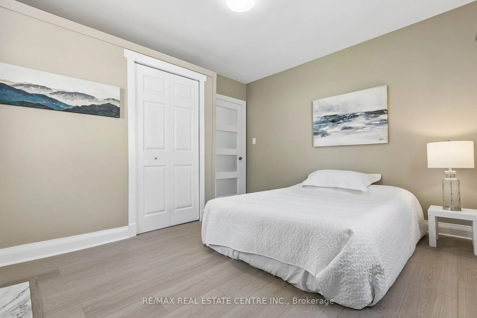 Photo 15 of 194 Silvercreek Parkway S, Guelph, Junction/Onward Willow — HOMEH