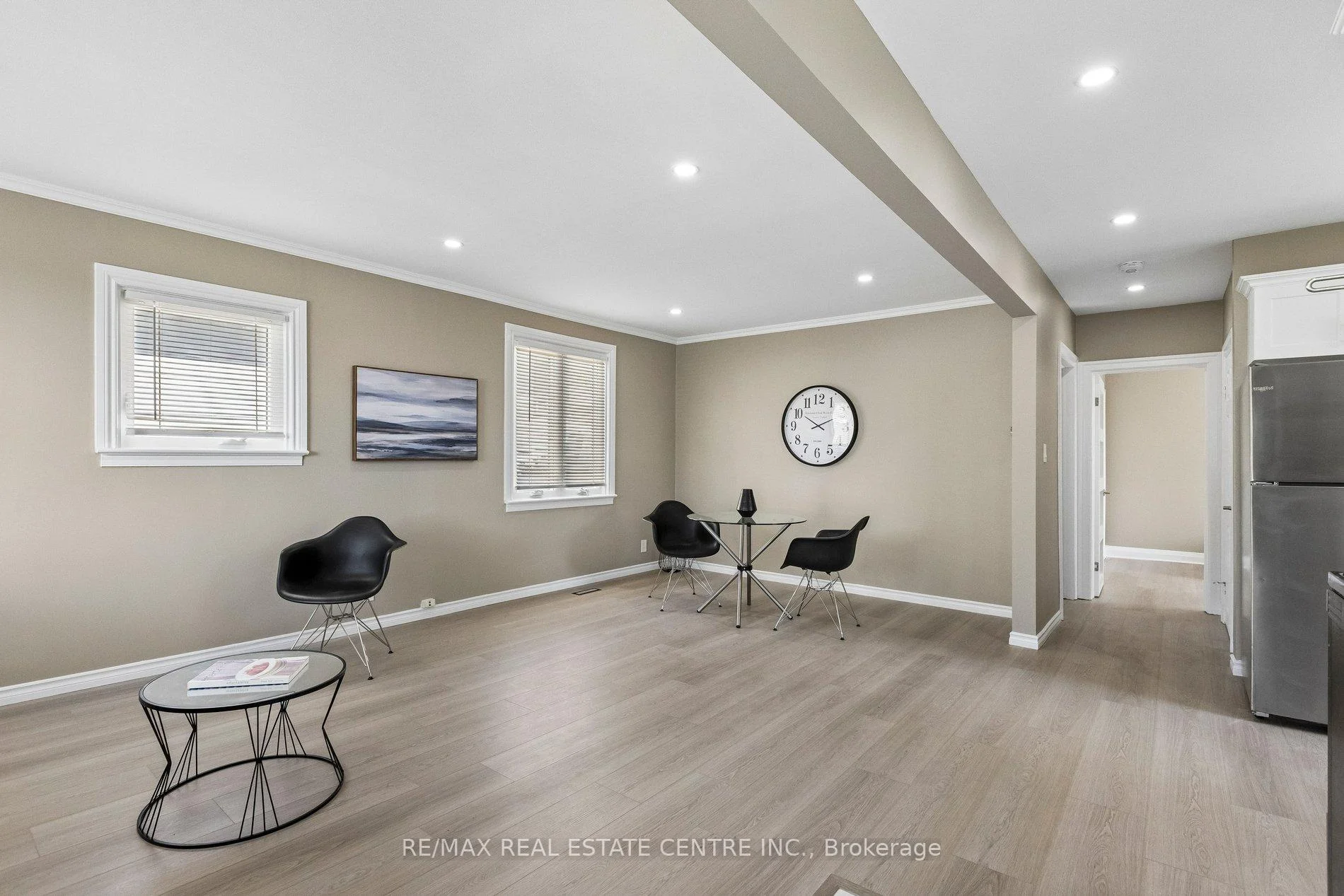 Photo 5 of 194 Silvercreek Parkway S, Guelph, Junction/Onward Willow — HOMEH