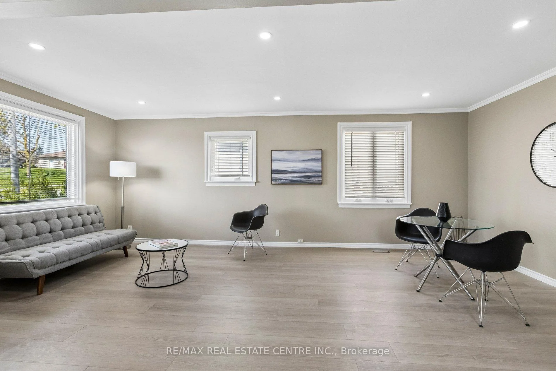 Photo 48 of 194 Silvercreek Parkway S, Guelph, Junction/Onward Willow — HOMEH