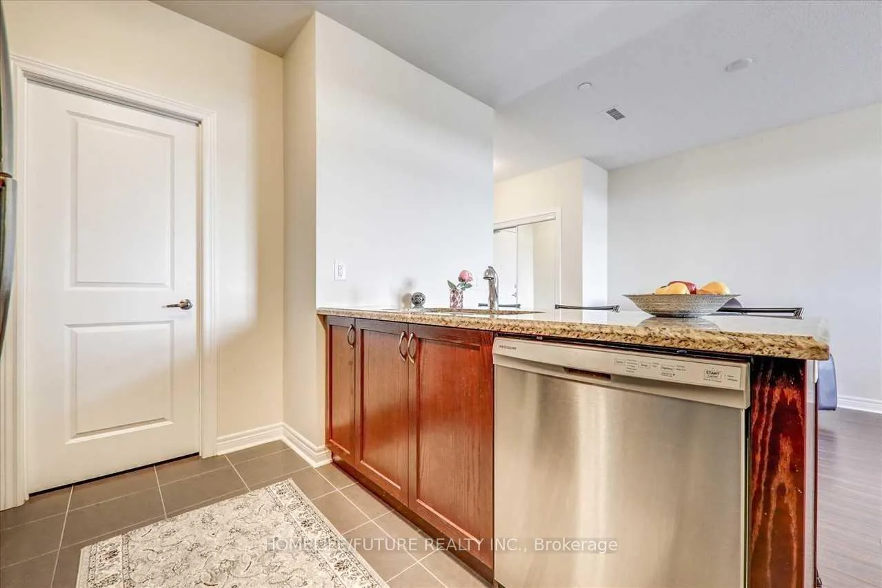 Photo 7 of Unit 614, 39 New Delhi Drive, Markham, Cedarwood — HOMEH