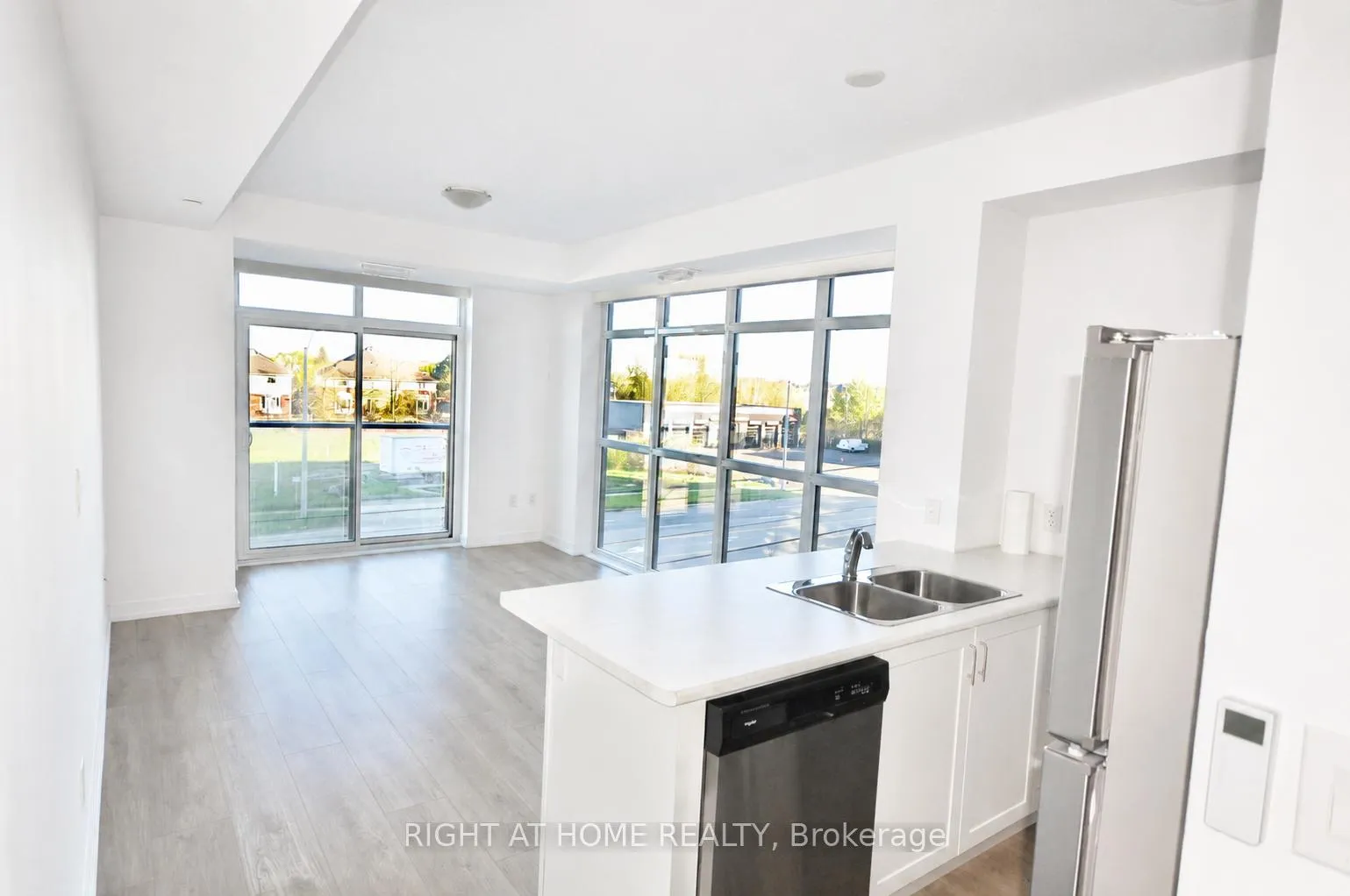 Photo 1 of Unit 306, 450 Dundas Street E, Hamilton, Waterdown — HOMEH