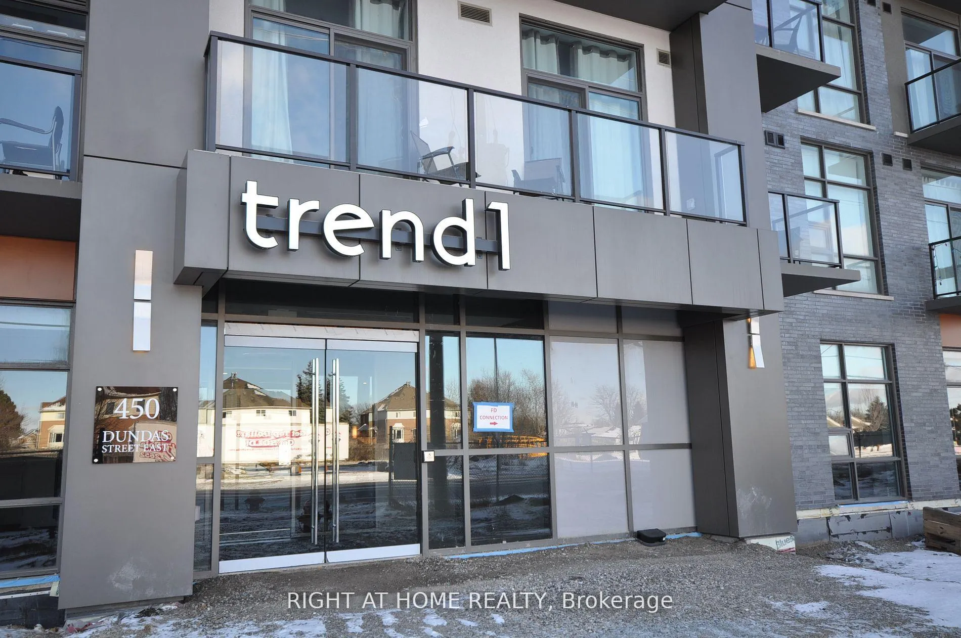Photo 3 of Unit 306, 450 Dundas Street E, Hamilton, Waterdown — HOMEH