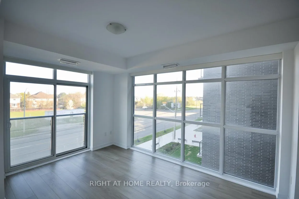Photo 5 of Unit 306, 450 Dundas Street E, Hamilton, Waterdown — HOMEH