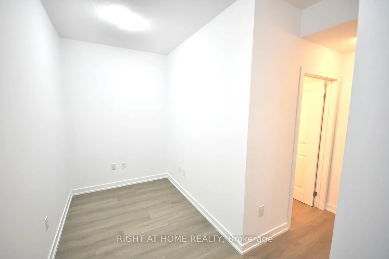 Photo 10 of Unit 306, 450 Dundas Street E, Hamilton, Waterdown — HOMEH