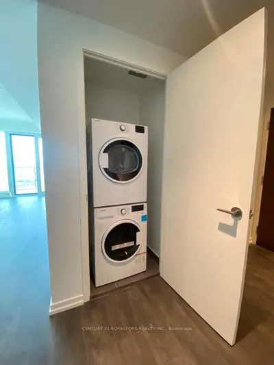 Photo 8 of Unit 2708, 7890 Jane Street, Vaughan, Concord — HOMEH